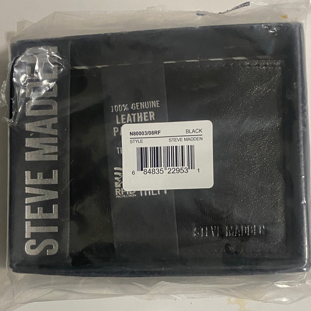 Steve Madden Black Leather Wallet New - Picture 1 of 3
